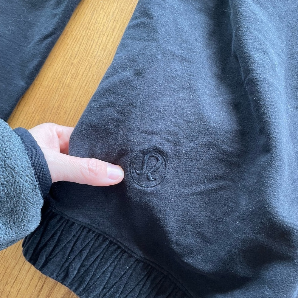 Lululemon stress less pullover - Picture 12 of 12